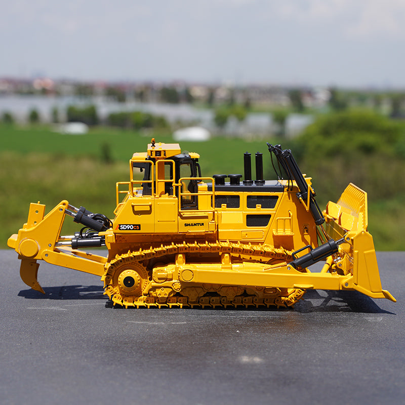 Original factory 1:43 Shantui SD90-C5 diecast bulldozer model large mechanical engineering alloy car model for gift, toy