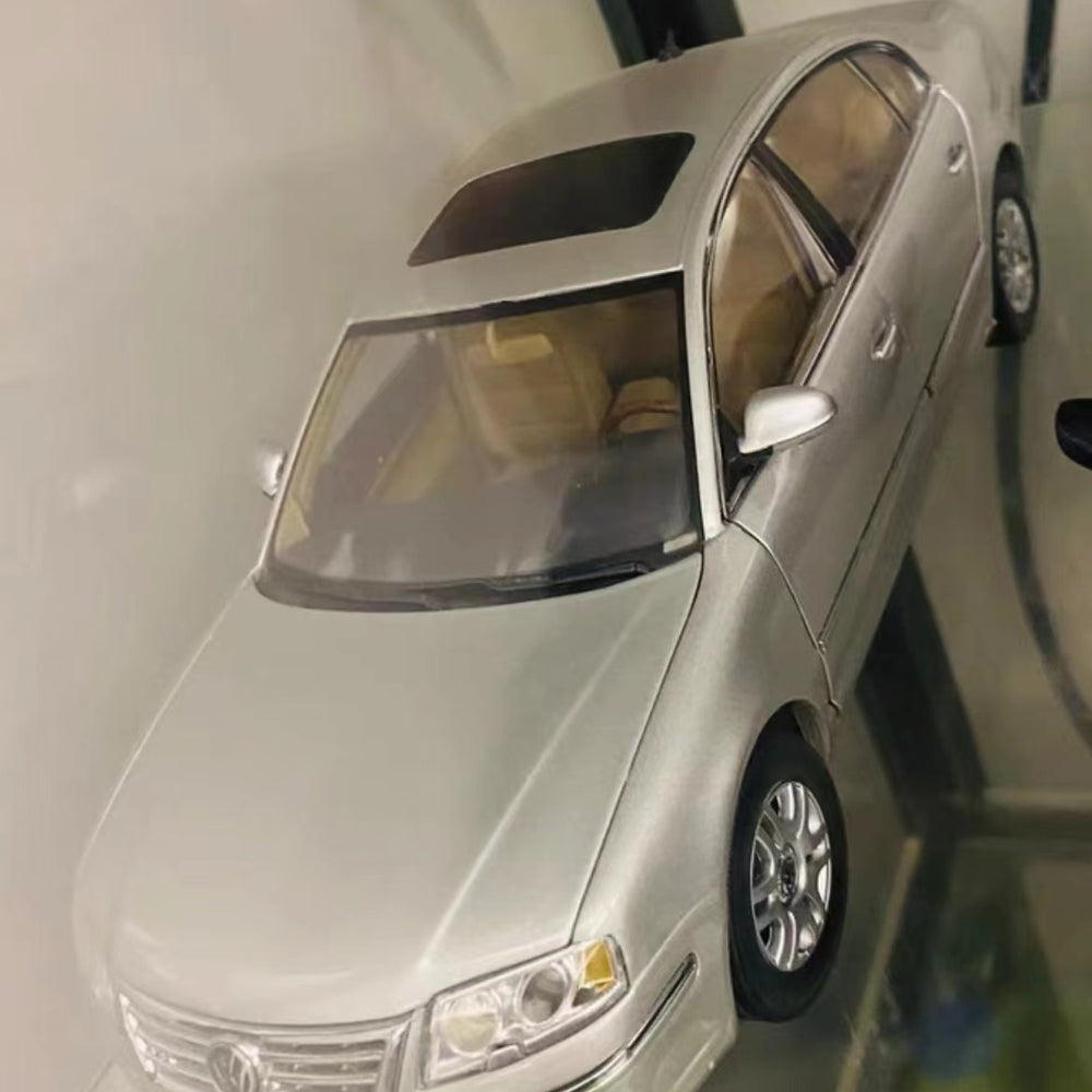 1:18 Volkswagen VW Passat Silver diecast scale car model very rare