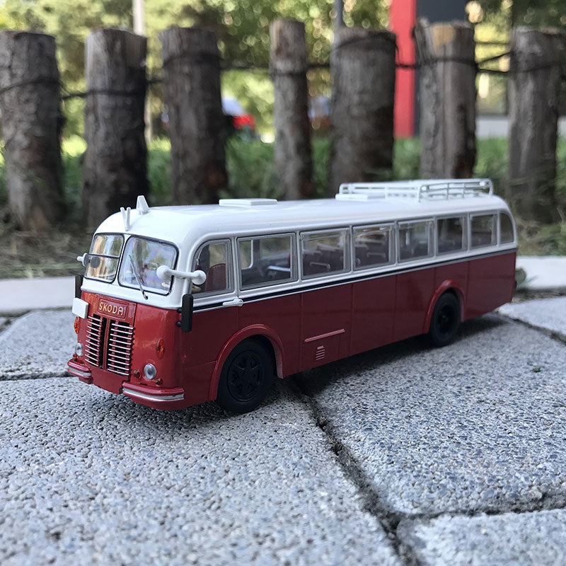 Original factory 1:64 Beijing No. 5 bus model  trailer bus toy model for gift, collection