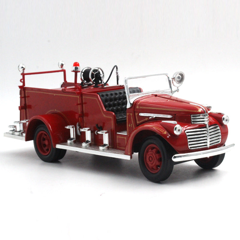 Diecast vintage diecast car model, Road Signature 1941 GMC Fire Engine Red with Accessories (1:24)