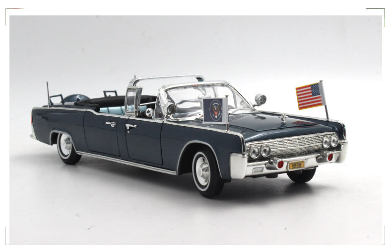 Road Signature 1 24 1961 Lincoln X-100 Kennedy Car Limousine Blue with Flags