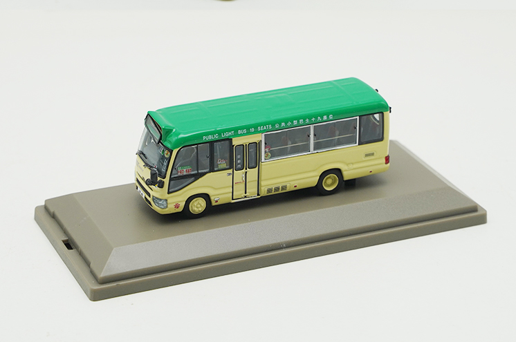 Original factory 1:76 TOYOTA COASTER Mini HK Diecast BUS Model alloy Hongkong mini bus miniature for gift