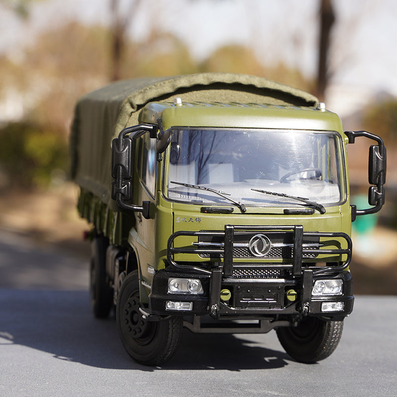 Original factory 1:24 Dongfeng Tianjin diecast military truck vehicle 4*4 model alloy off-road vehicle soldier truck model for gift