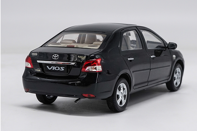 Original factory Authorized diecast 1/18 Toyota Vios Black Sedan Diecast Metal Classic toy Car Models for Birthday/christmas gifts, collection