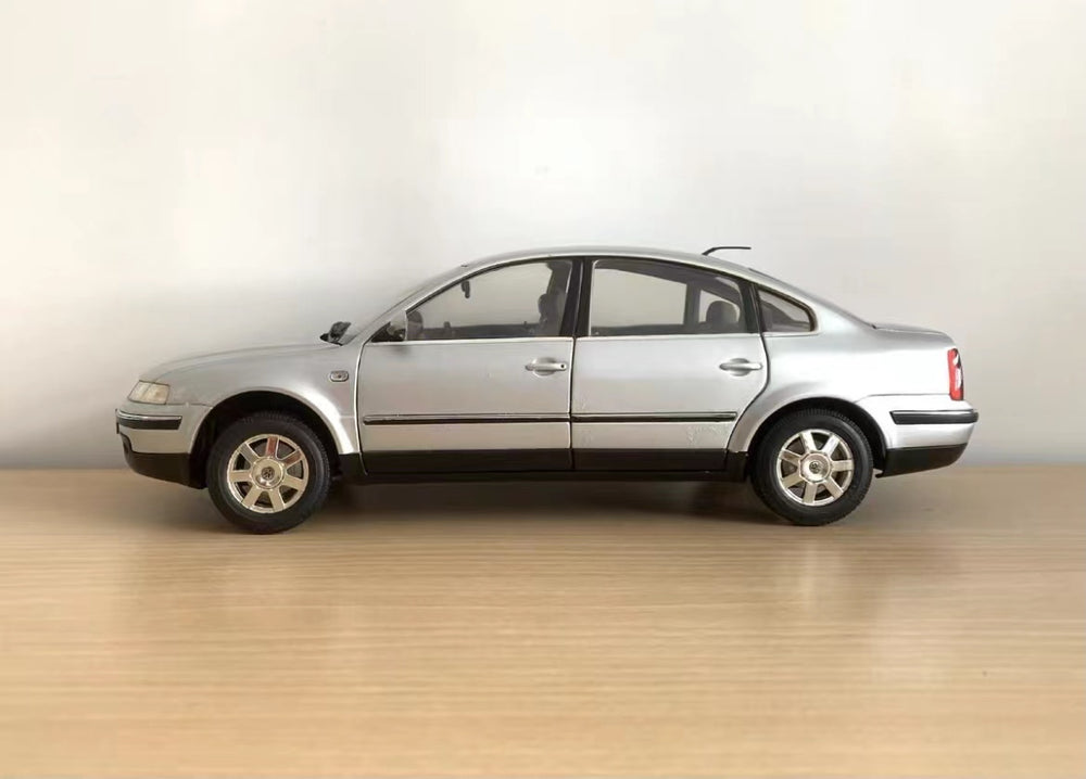 1:18 Volkswagen VW Passat B5 b5 diecast scale car model for collection