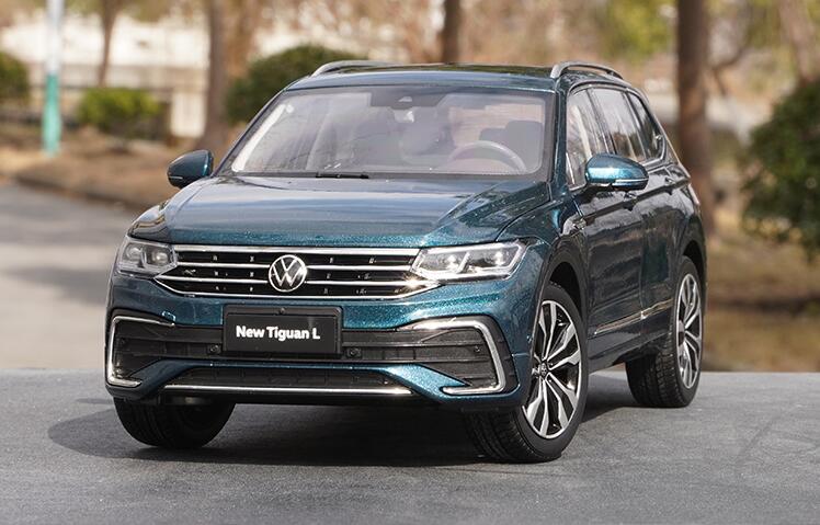 Original factory 1:18 SAIC Volkswagen VW new TIGUAN L 2022 alloy car model for gift, collection, toys