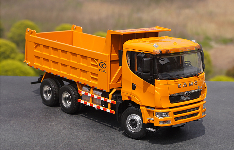 Original factory rare 1:28 Valin Star Kaima diecast dump truck Heavy truck construction truck alloy model for collection