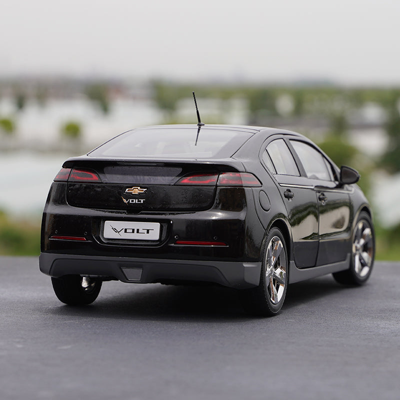 Original 1:18 Chevrolet Volt Volanda diecast pure electric alloy car model for collection, gift