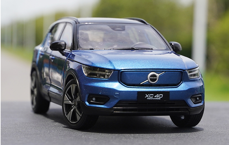 Volvo xc40 discount diecast model