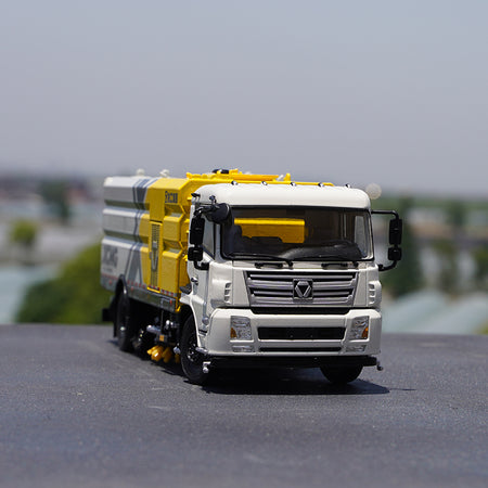 Original factory Dongfeng Tianjin 1:35 Diecast XCMG Cleaning sweeper truck alloy weeper-washer vehicle model for gift