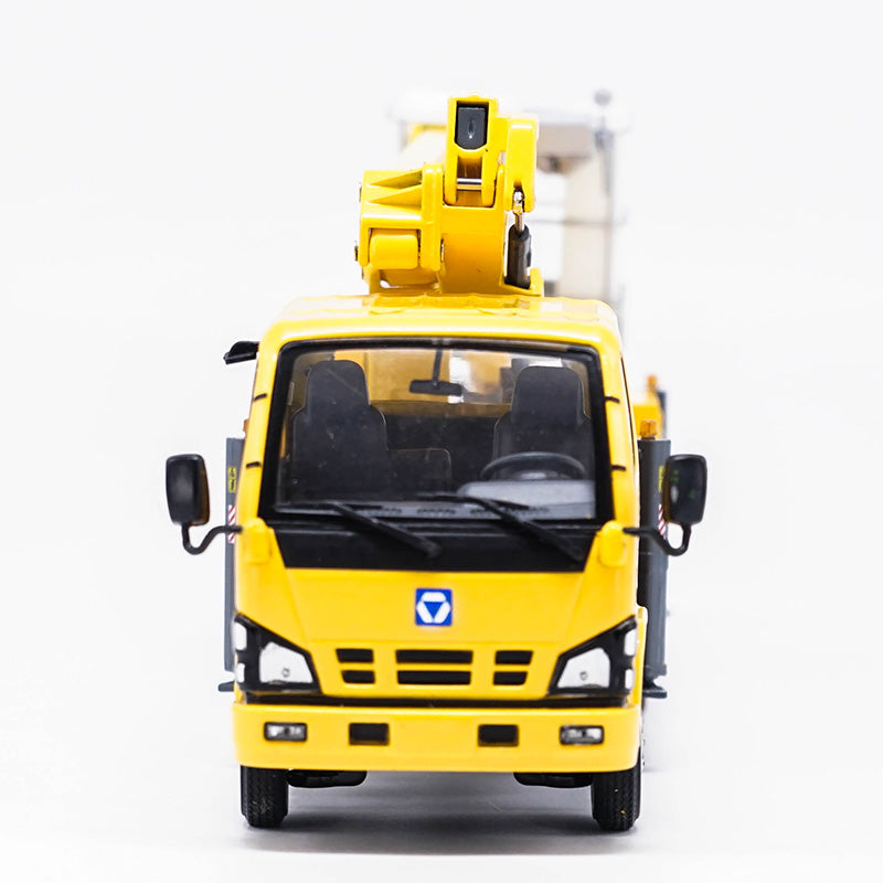 1:35 XCMG lorry-mounted crane model   Folding arm crane model, XCMG  climbing machine metal model