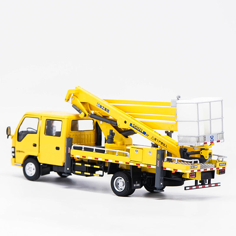 1:35 XCMG lorry-mounted crane model   Folding arm crane model, XCMG  climbing machine metal model