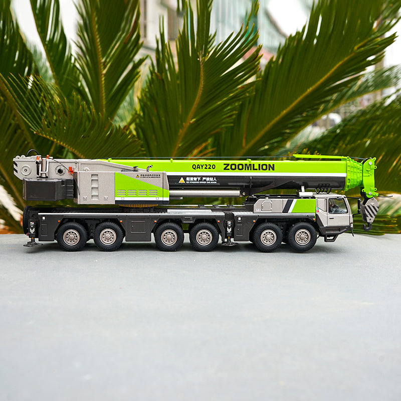 Original factory 1:50 high quality Diecast Zoomlion QAY220 Truck crane models for chistmas gift, collection