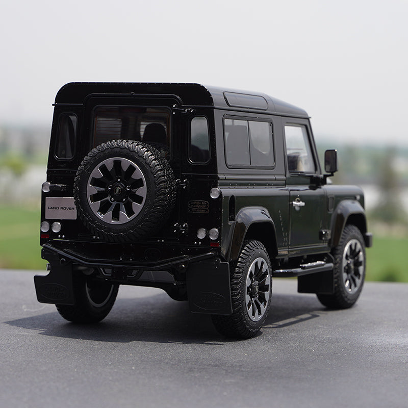 1:18 LCD Land Rover Defender 90 Works V8 70th Edition diecast alloy toy scale car model for gift, collection