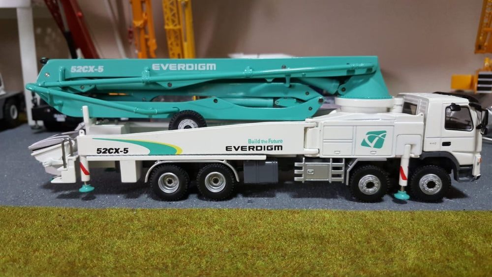 High quality 1/50 Everdigm Volvo Concrete Pump Truck ECP52CX/52CX-5 Die Cast Model