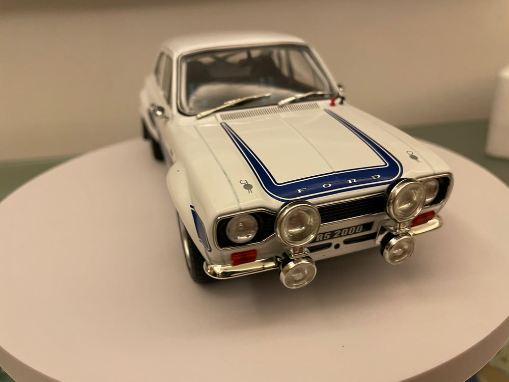 High classic 1:18 Triple9 FORD ESCORT MK1 ROAD CAR With fast shipping