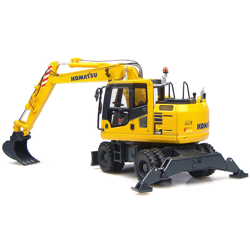 1/50 Zinc alloy UH 8083 Komatsu PW148-10 diecast Wheeled Excavator model with Standard and Ditching Bucket