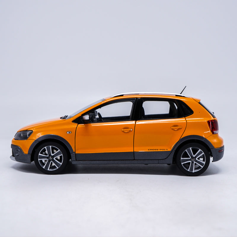 Original factory authentic 1/18 VW NEW CROSS POLO 2012 2016 version orange diecast metal car model with small gift