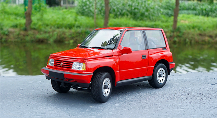 Original factory authentic 1:18 DORLOP diecast Suzuki Vitara Escudo car models for gift, toys, collection