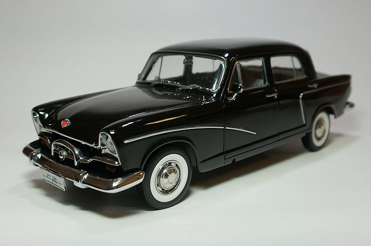 1:18 China Shanghai Motorcar SH760 black color diecast model