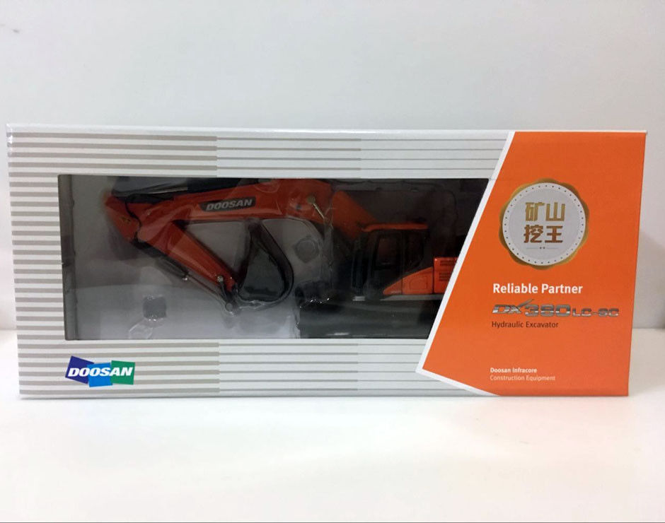 high quality 1:50 DOOSAN DX380LC-9C Excavator Alloy Engineering Vehicle Model