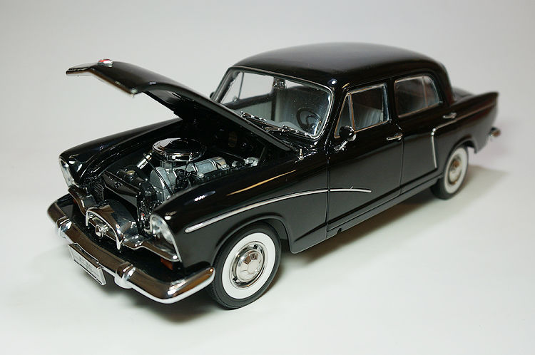 1:18 China Shanghai Motorcar SH760 black color diecast model