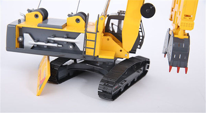 XCMG 1/35 Scale Model XG450D underground Diaphragm Wall Hydraulic Grab model for gift