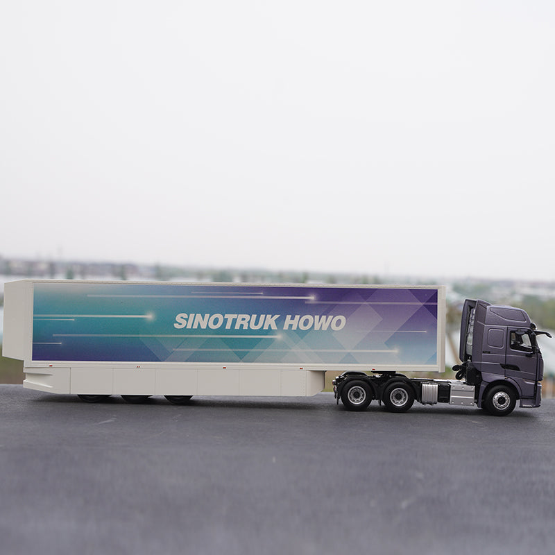 Original factory 1:36 sinotruk HOWO Brand new TH7 diecast container truck model for gift, collection, toy